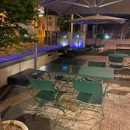 Arpini מלון 3*